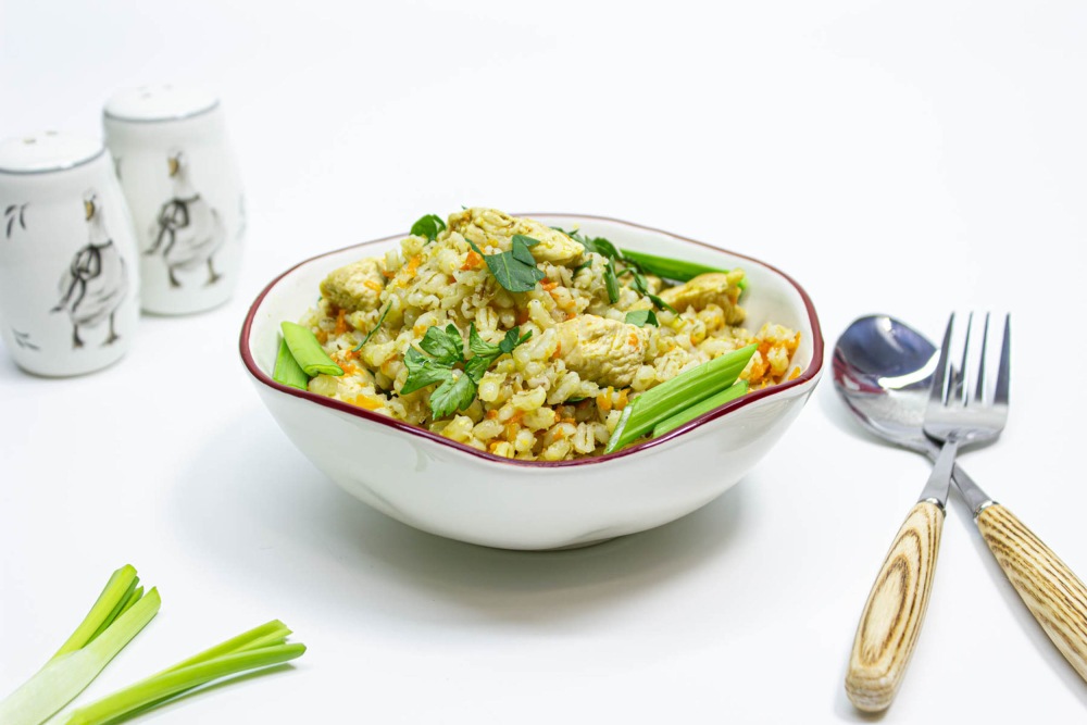 Перловая каша с мясом на сковороде