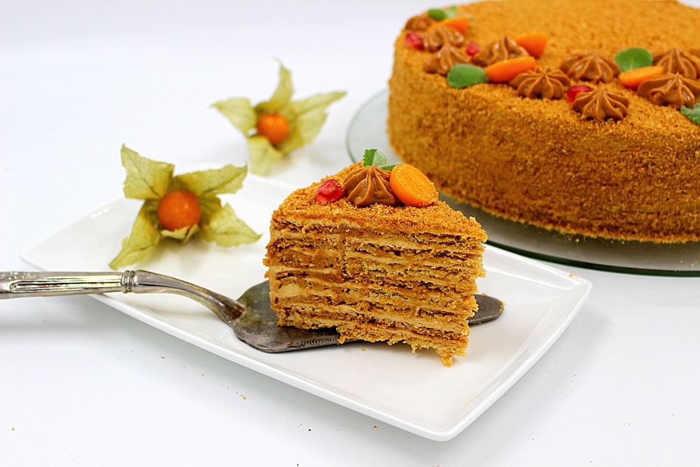 Торт Рыжик классический рецепт в домашних условиях