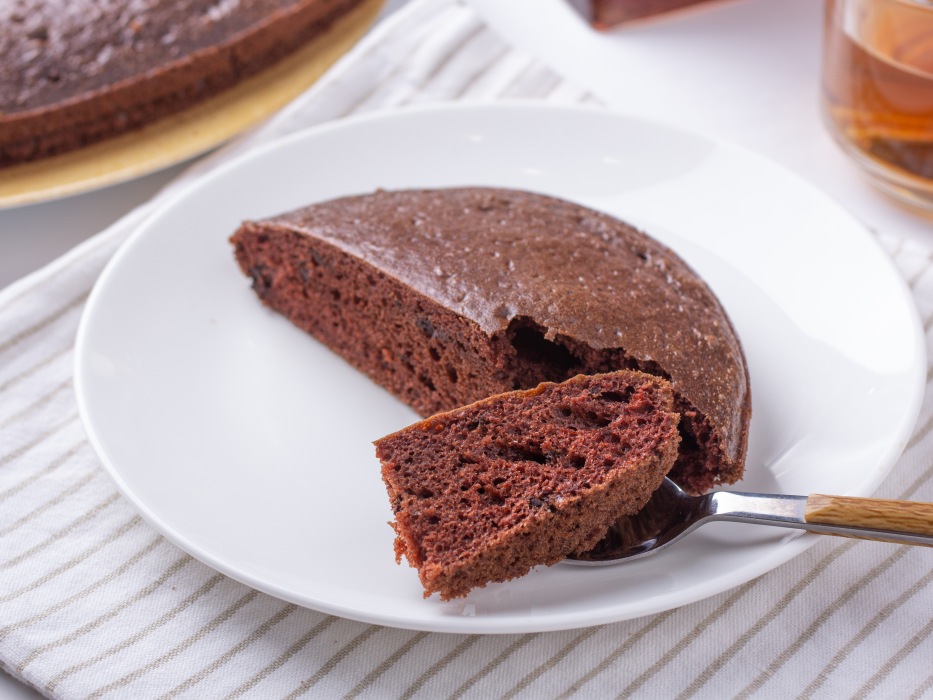 Вкусный шоколадный пирог с какао в духовке