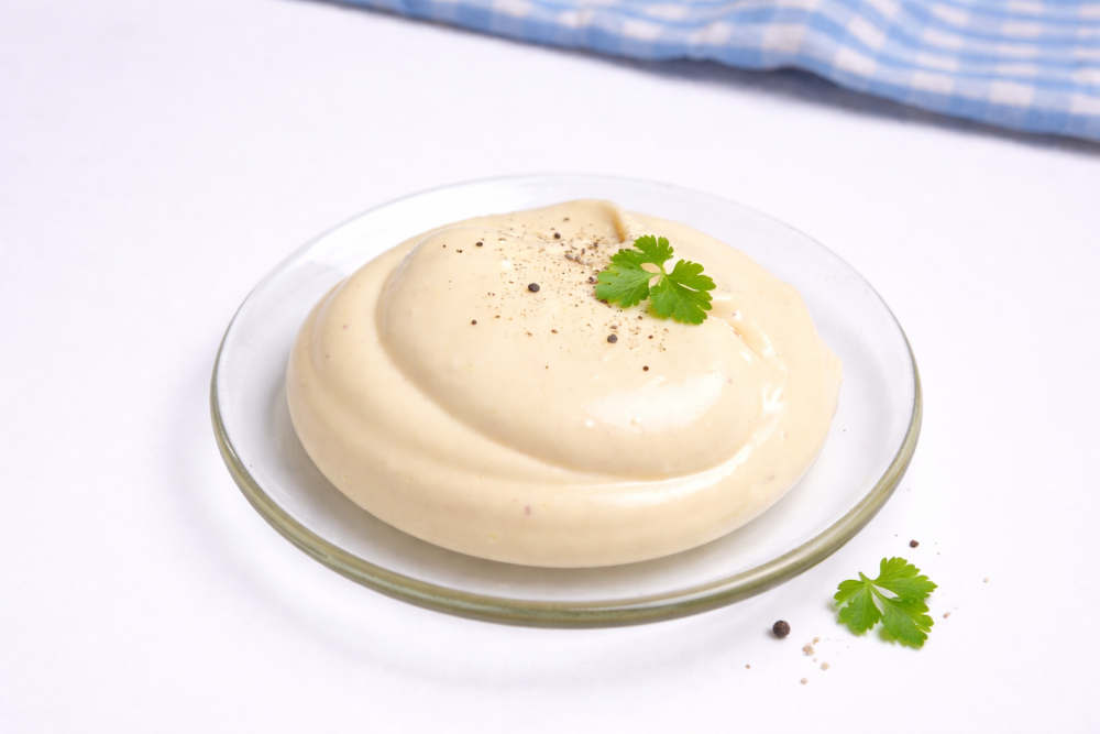 Самый вкусный и простой домашний майонез