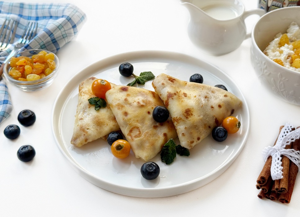 Блины с творогом и изюмом: рецепт для заморозки