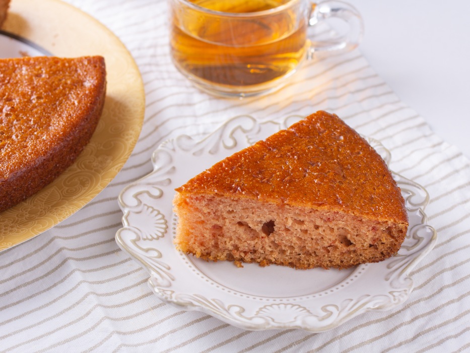 Классический пирог с вареньем простой