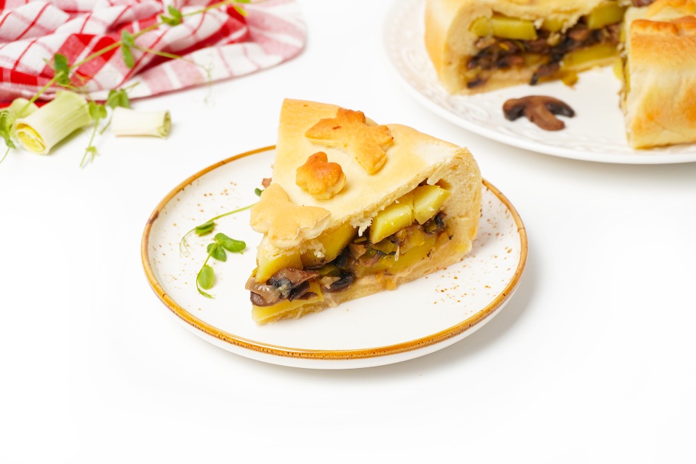 Постный пирог с картошкой и грибами
