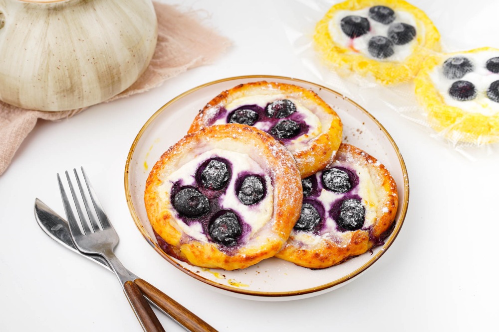 Как приготовить ватрушки: заготовка в морозилку