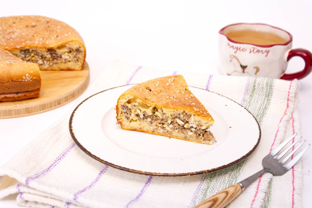 Пирог с сайрой в духовке