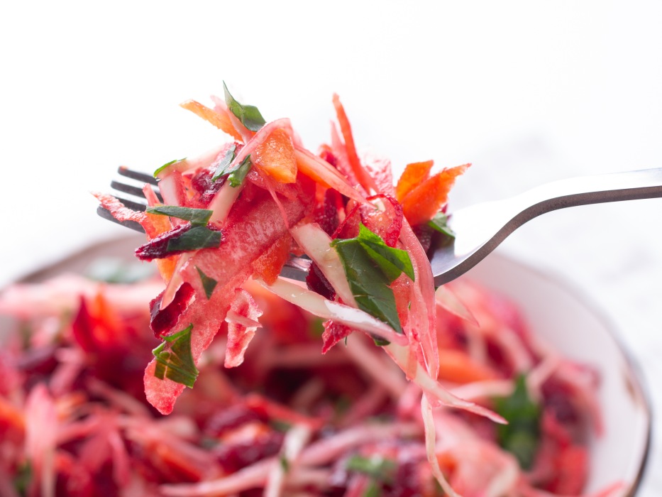 Салат Метелка со свеклой и морковью классический