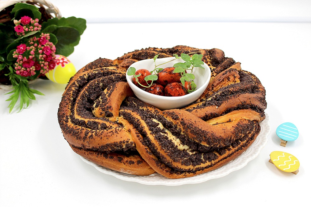 Пасхальный пирог с маком