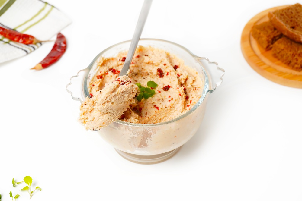 Паштет из курицы: заготовка для завтрака