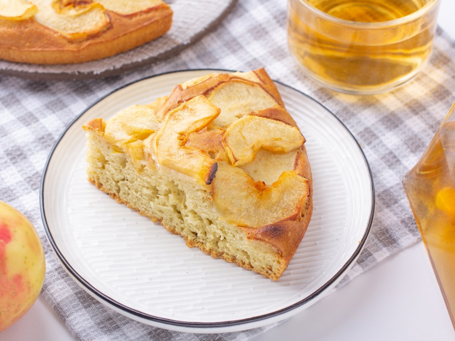 Шарлотка классическая с разрыхлителем