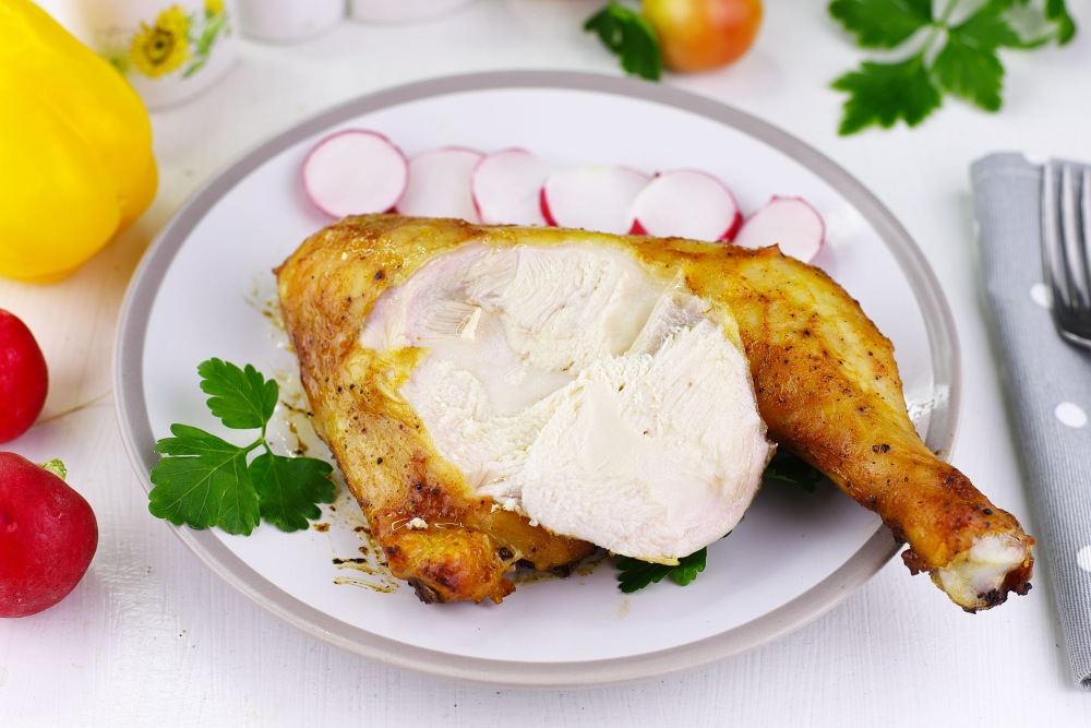 Заготовки из курицы: окорочка в соусе