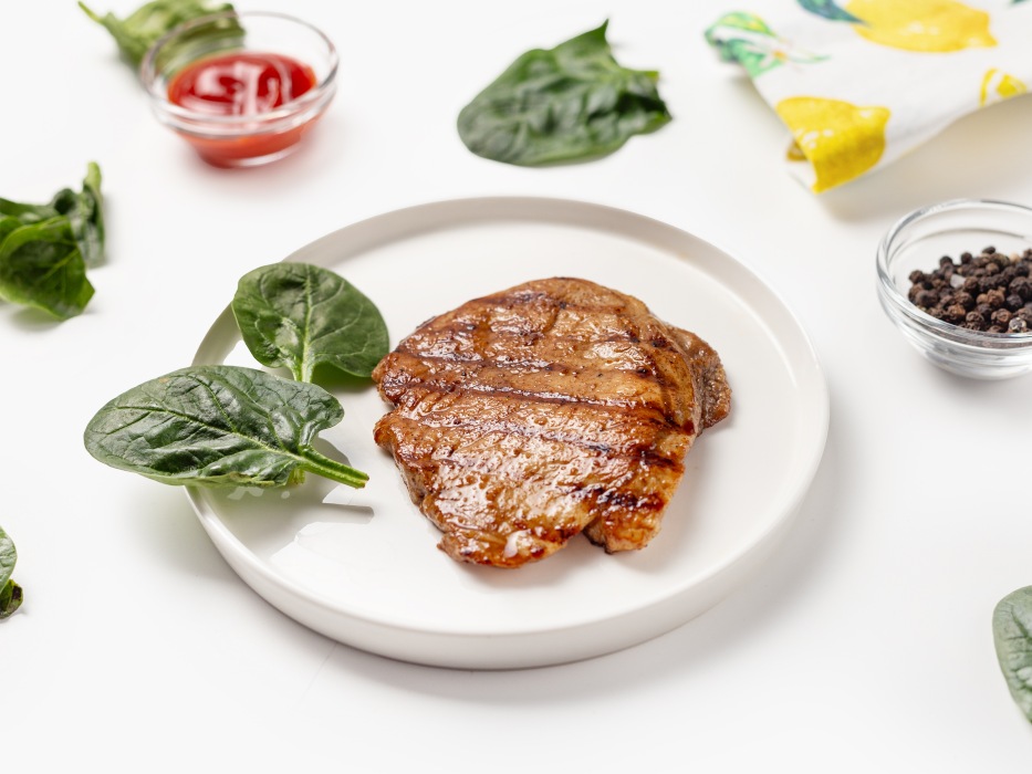 Стейк из свинины на гриле