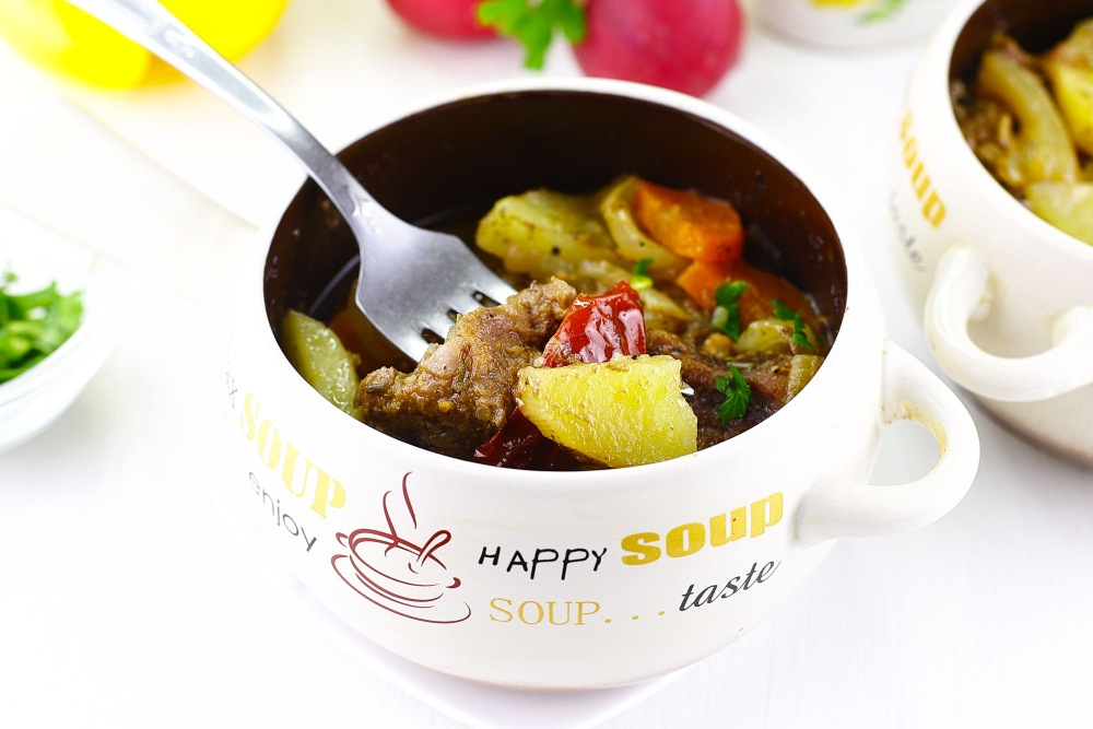 Картошка в горшочках в духовке  с мясом