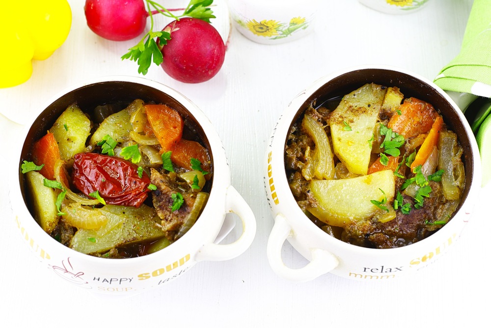 Картошка в горшочках в духовке  с мясом