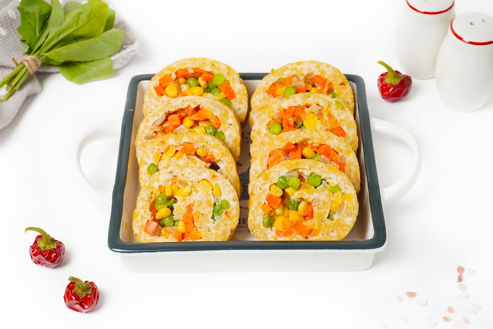 Рулет из куриного фарша с начинкой