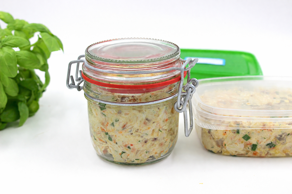 Заготовки впрок: риет из скумбрии